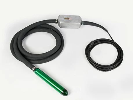 Stavvibrator for vegg integrert omformer